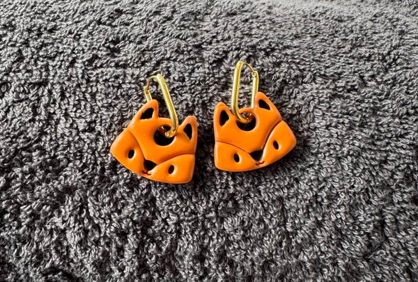 Boucles d’oreilles renard orange.