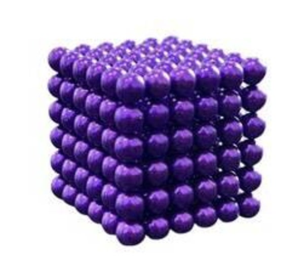 Paarse magneetbolletjes