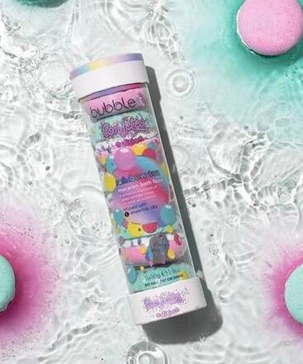 Bubble t rainbow macaron fizzer