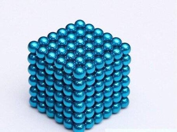 Licht blauw magneetbolletjes