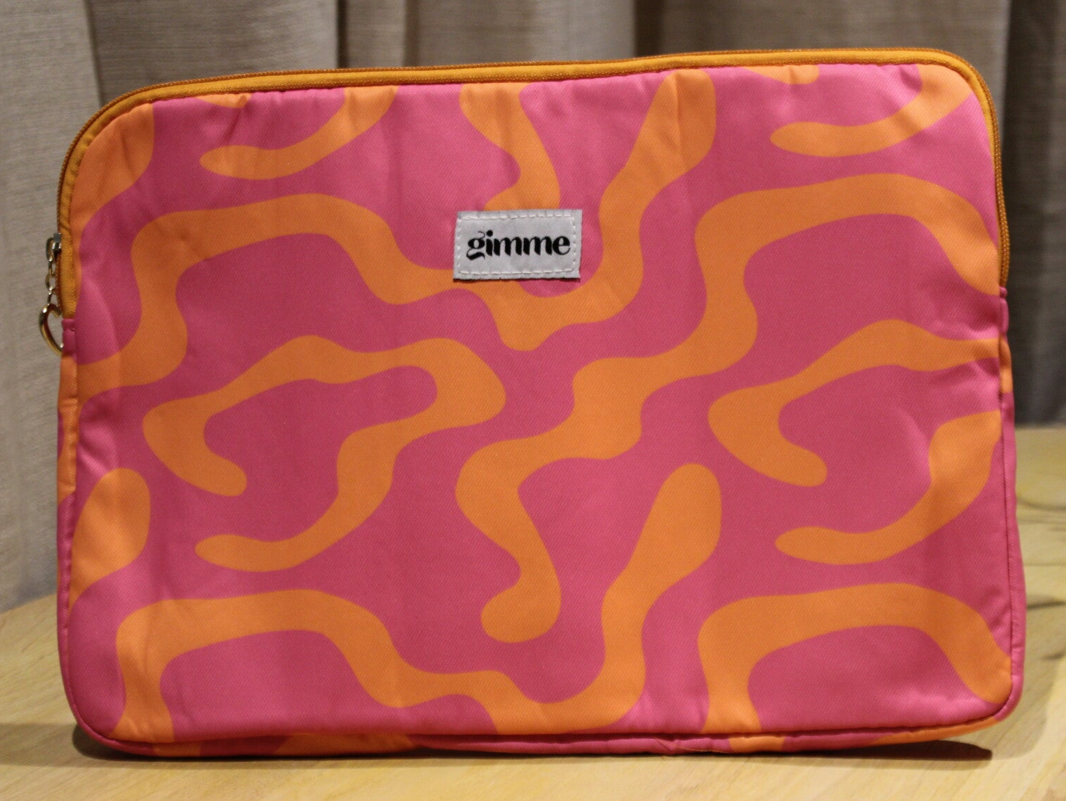 Gimme pattern laptop case
