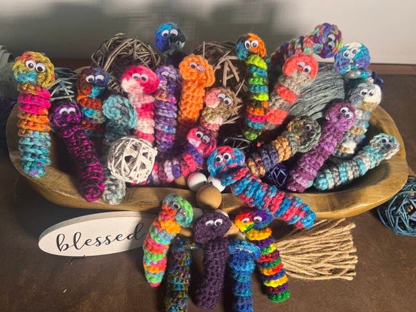 Silent Fidget, Worry Worms