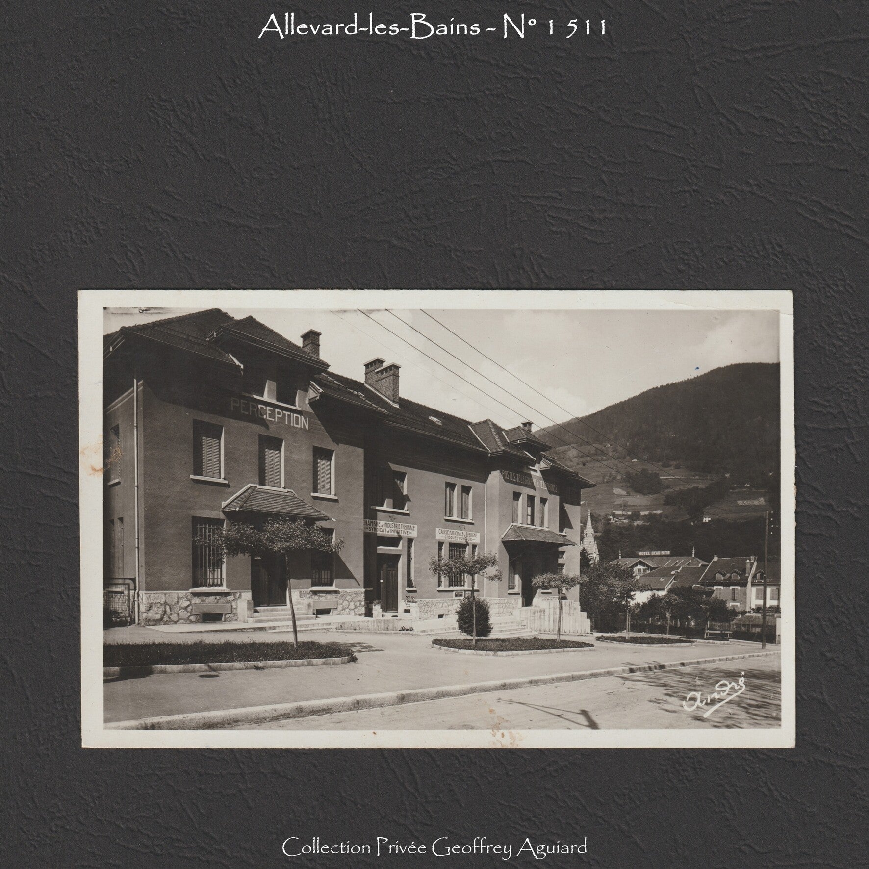 1 511 - L'Hôtel des Postes.
