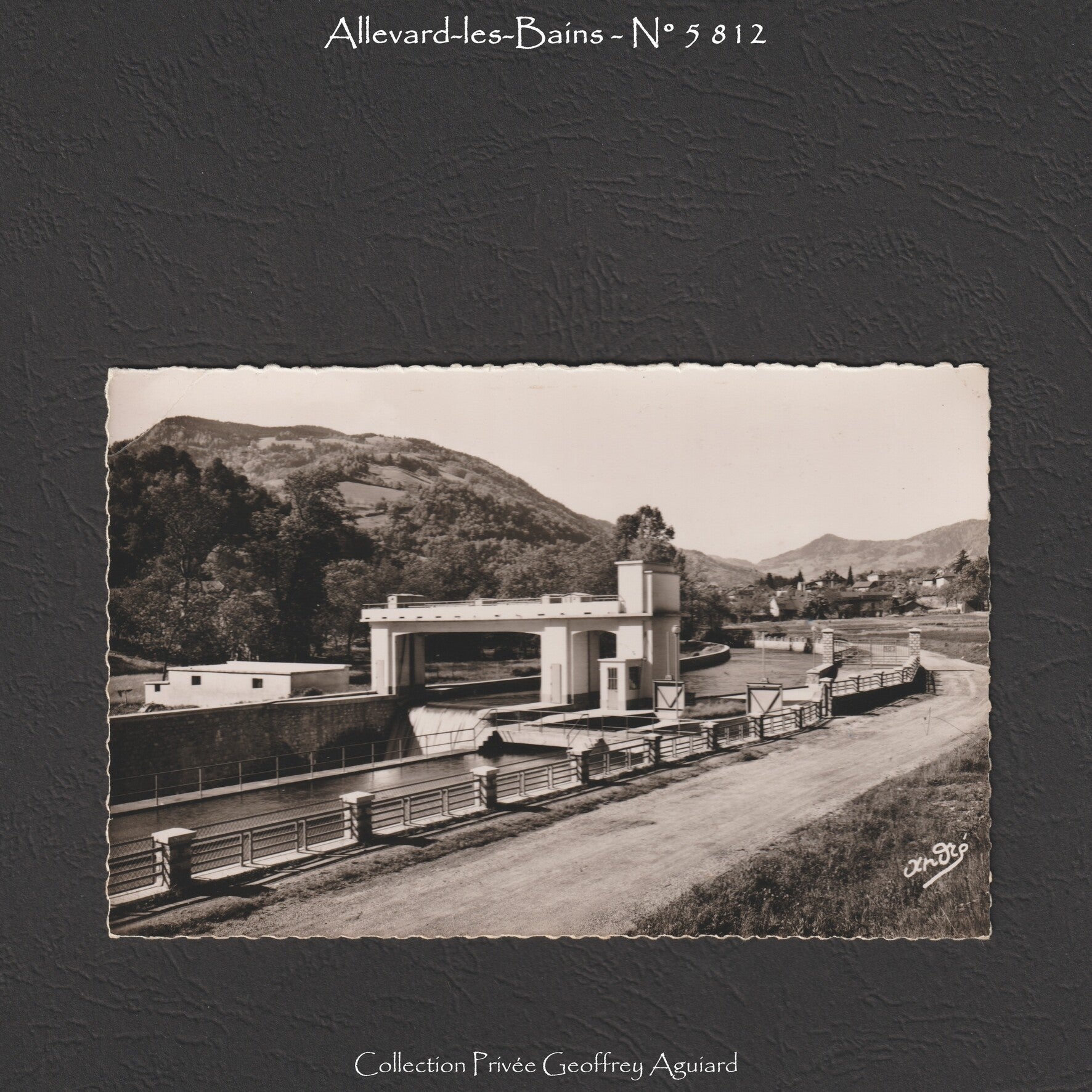 5 812 - La barrage sur le Bréda.