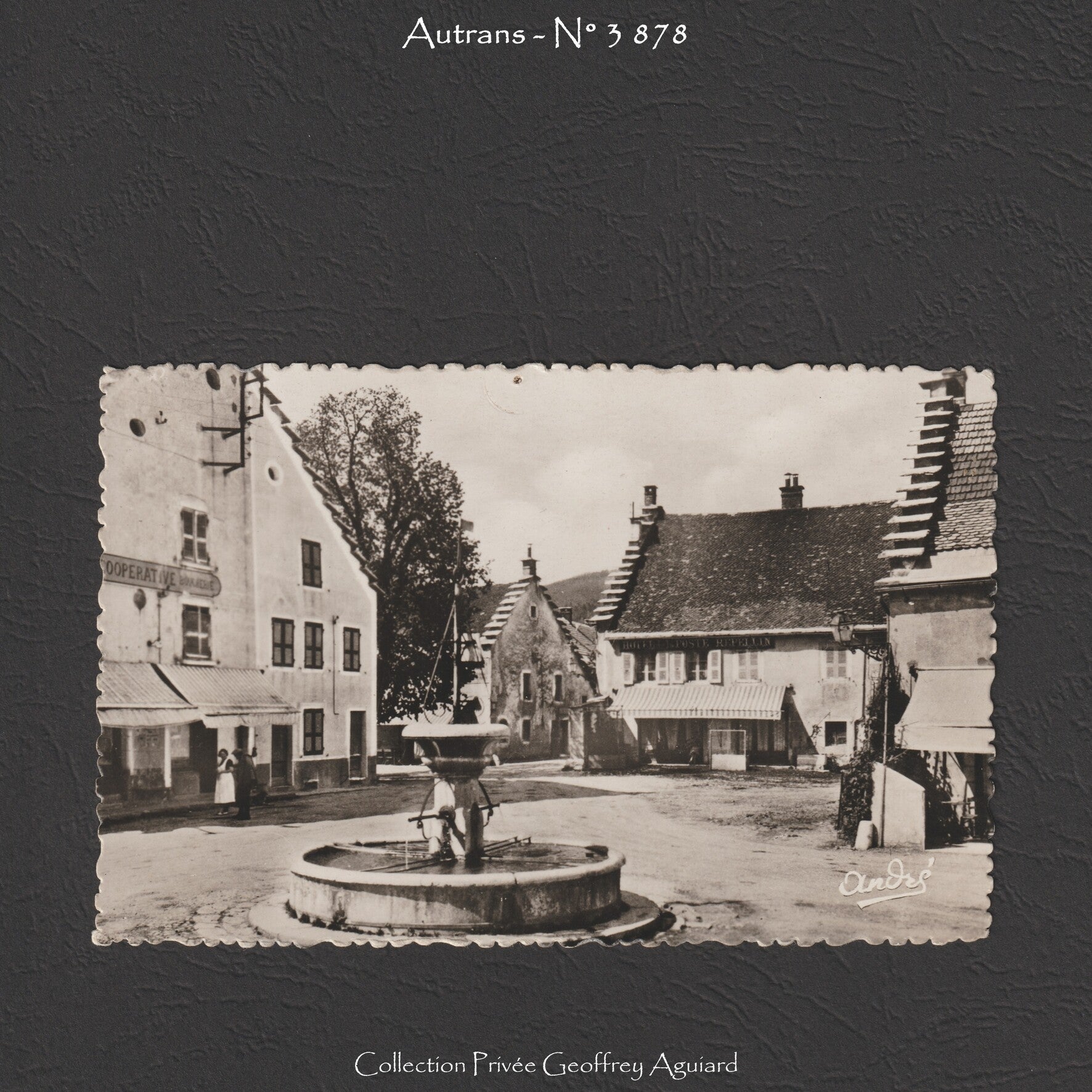 3 878 - La Place.