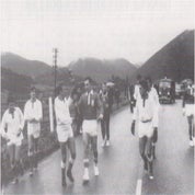 wegscheid-relais-l-entr-e-de-wegscheid-entre-basketteurs-et-footballeurs-standard-nca0fh.jpg