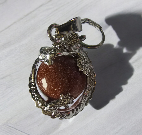 Maschenmarkierer/Halskettenanhänger Drachen mit Edelsteinkugel