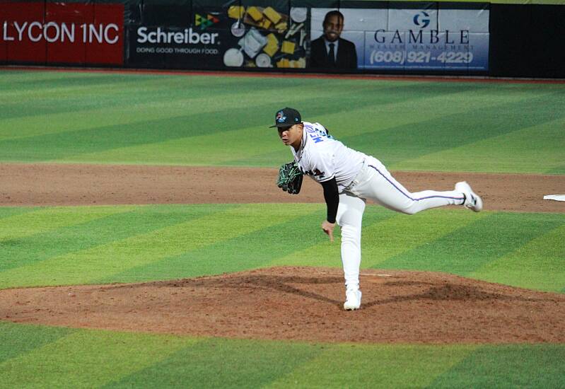 Brayan Mendoza - focused pitch
