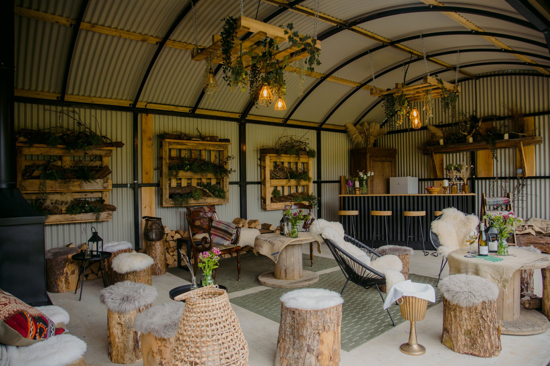 the-barn-lounge-standard.jpg