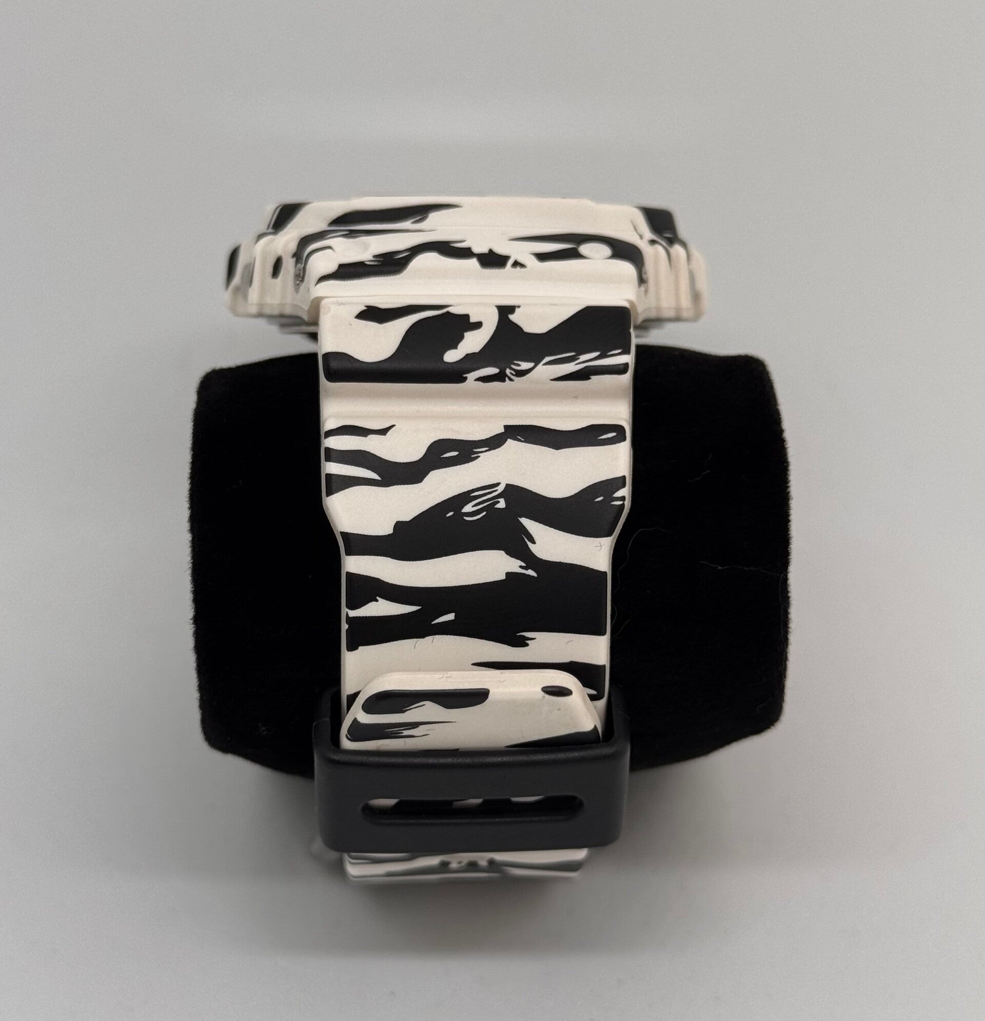 Casio G-Shock DW-D5600BW-7 