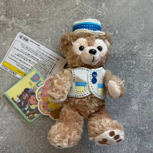 Tokyo DisneySea “Cape Cod Blossoms” Duffy Plush Badge | 14 cm | With Tags | Japan Import