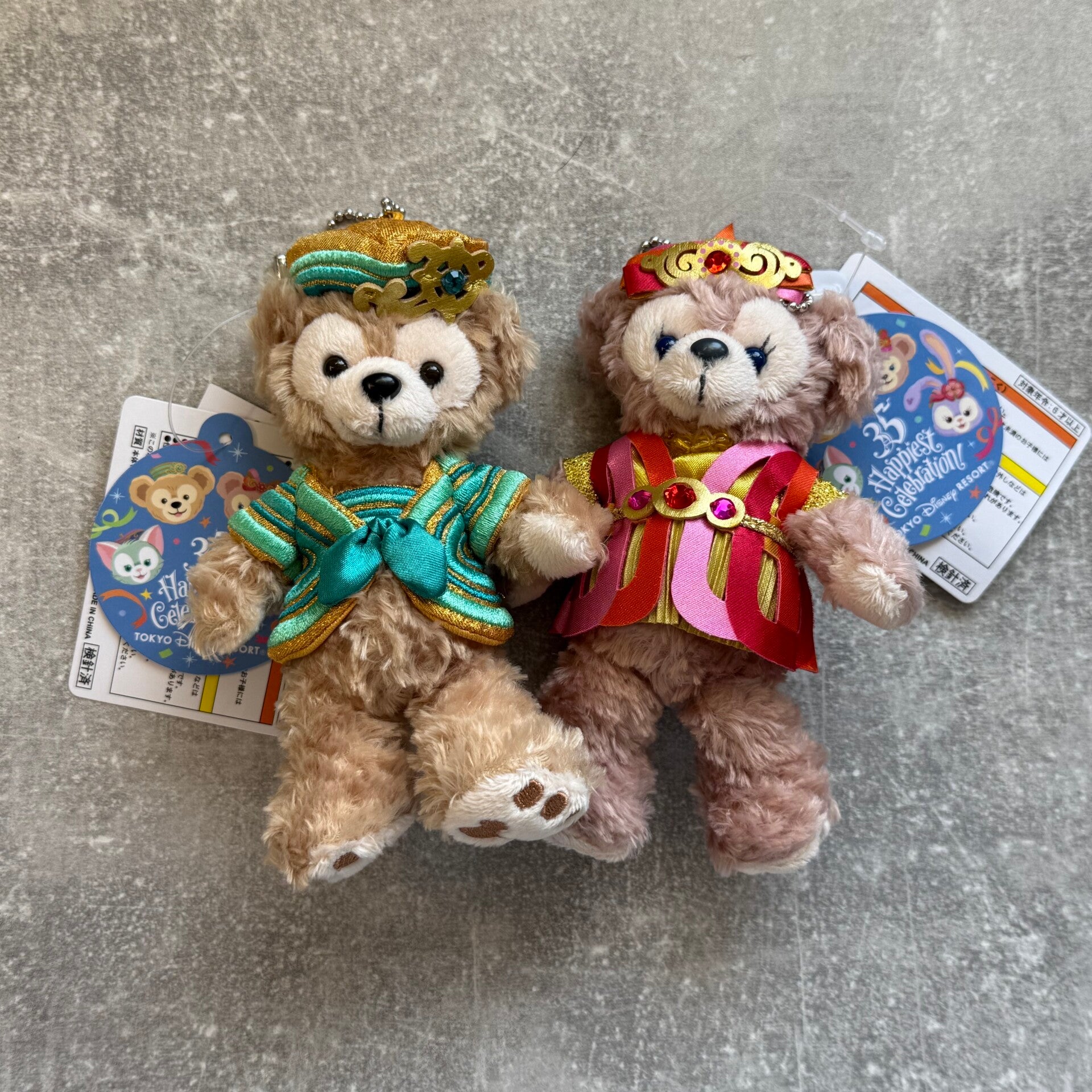 Tokyo Disney Resort 35th Anniversary “Happiest Celebration!” Duffy & ShellieMay Plush Badge Set | With Tags