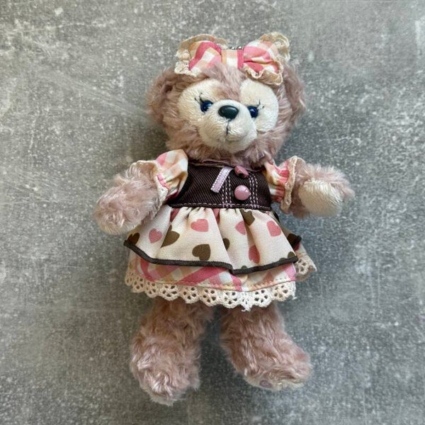 Tokyo DisneySea “Sweet Duffy 2014” ShellieMay Plush Badge | 14 cm | Japan Import
