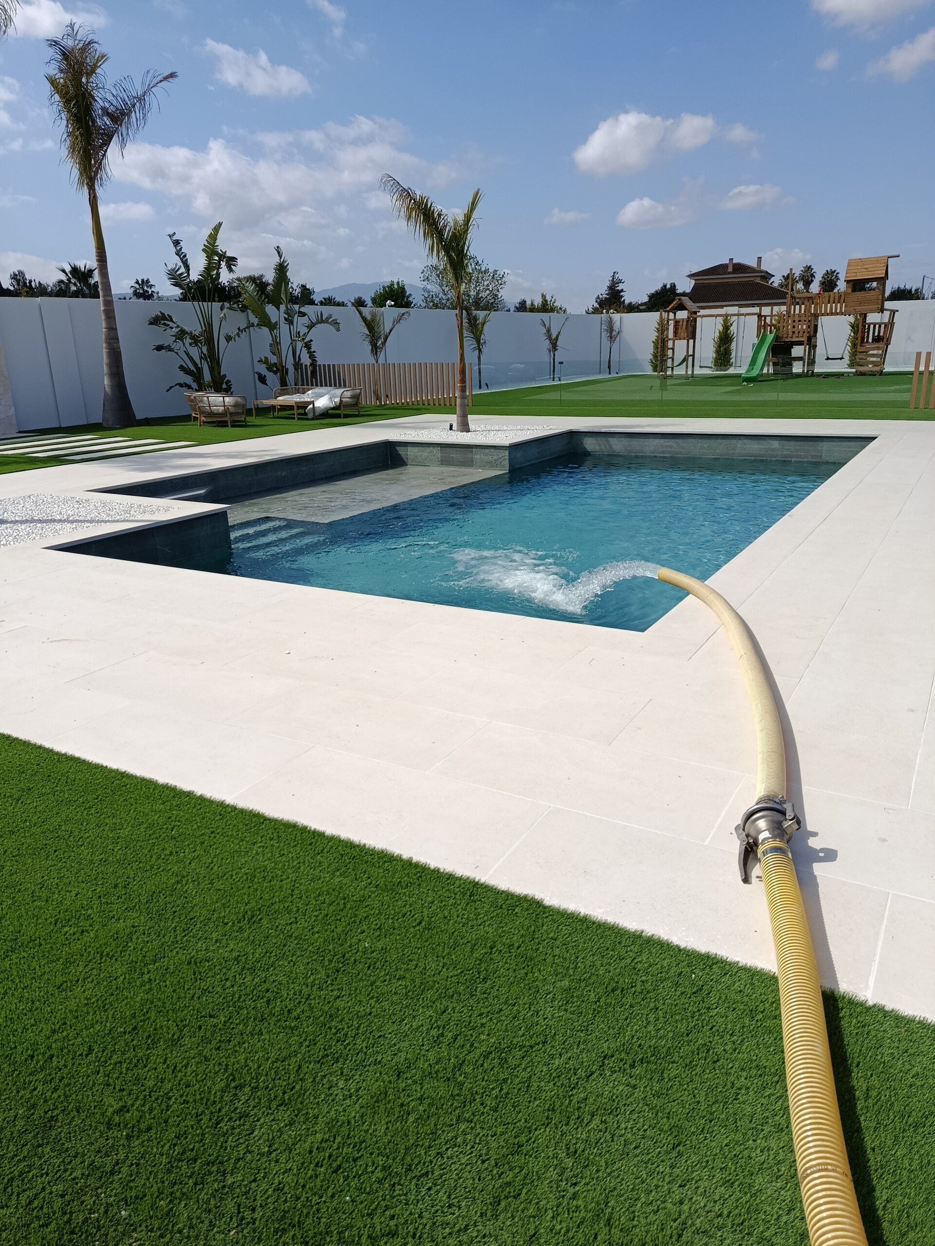 servicio de cubas de agua para piscinas en Murcia