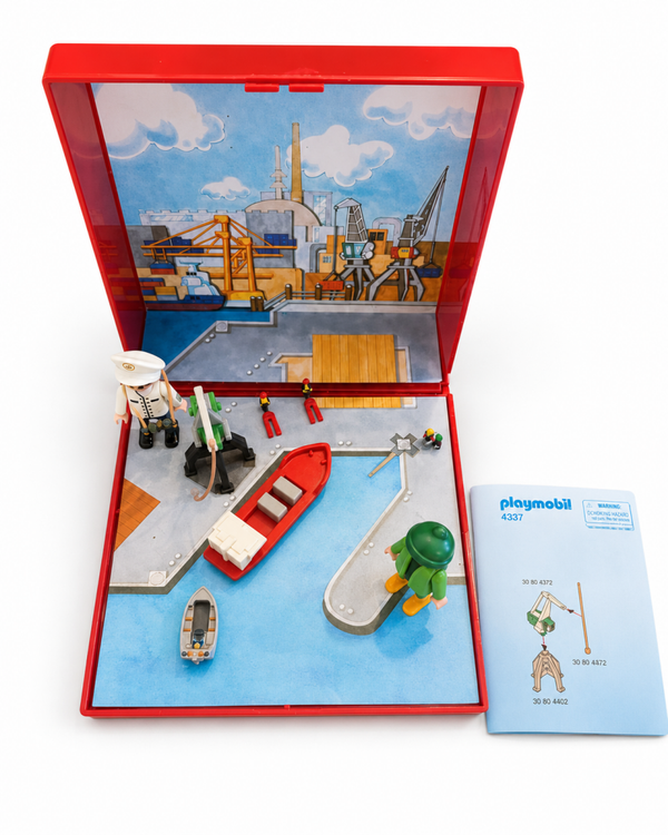 MicroWelt haven / Micro World Harbour