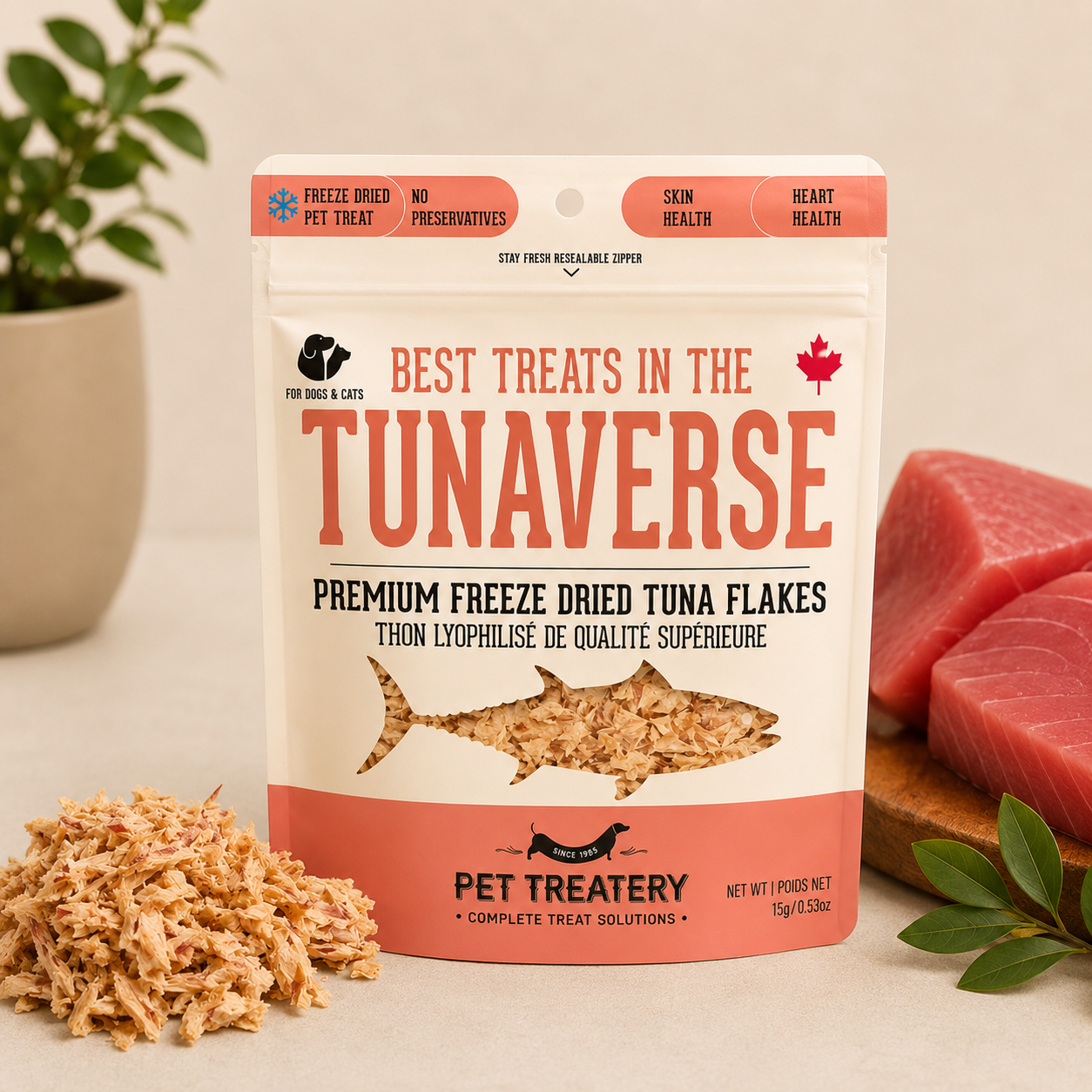 Freeze-dried treats for dogs and cats with tuna flakes, omega-3 3
