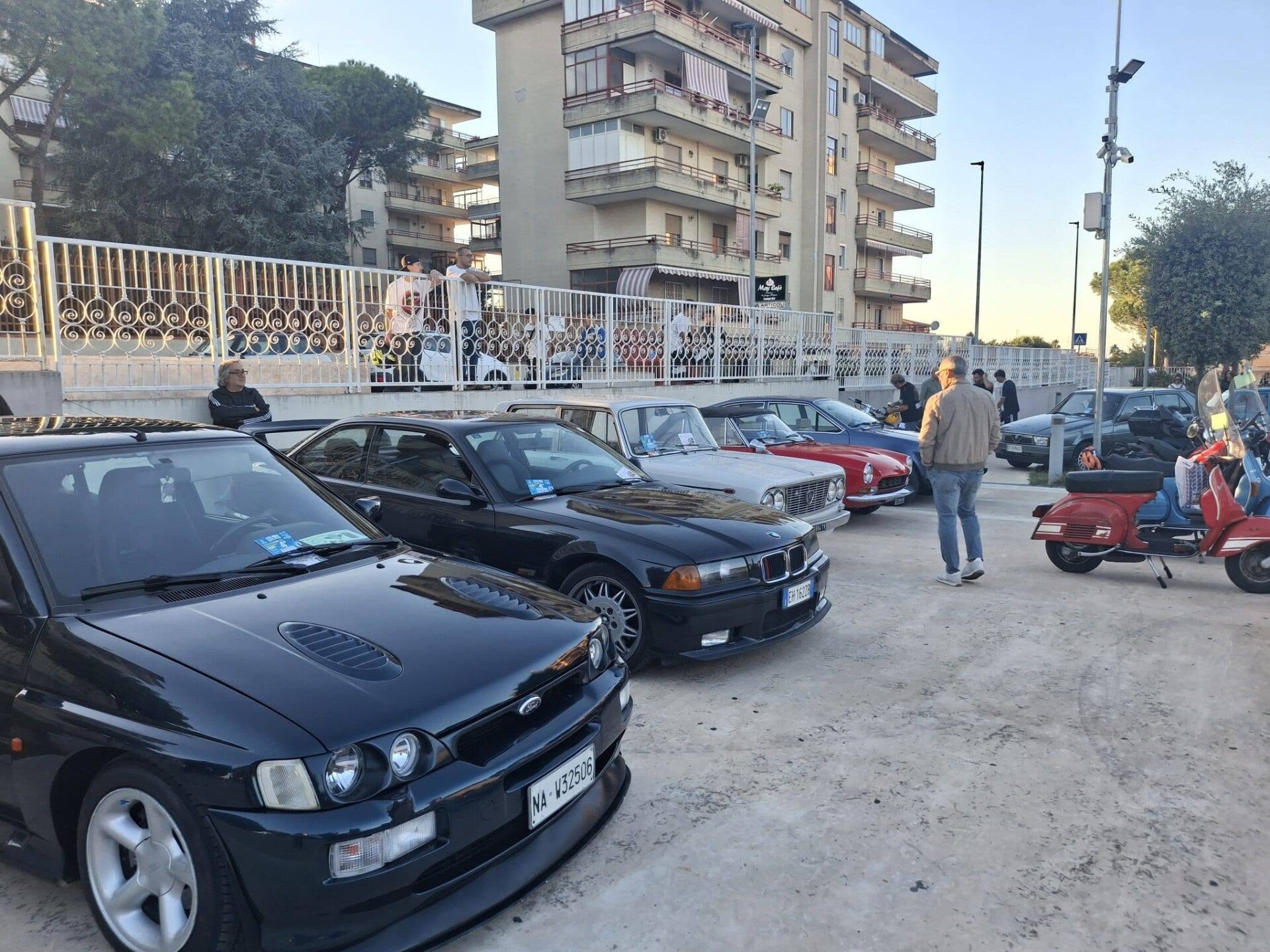 825280362_10239145225106592_4623941879209341810_n-standard.jpg