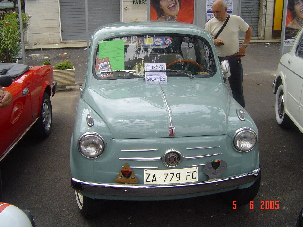 tutte-dalla-sony-444-standard.jpg