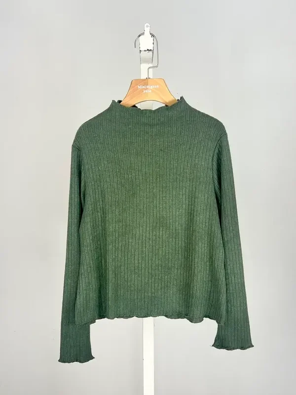 Zacht gebreide rib trui