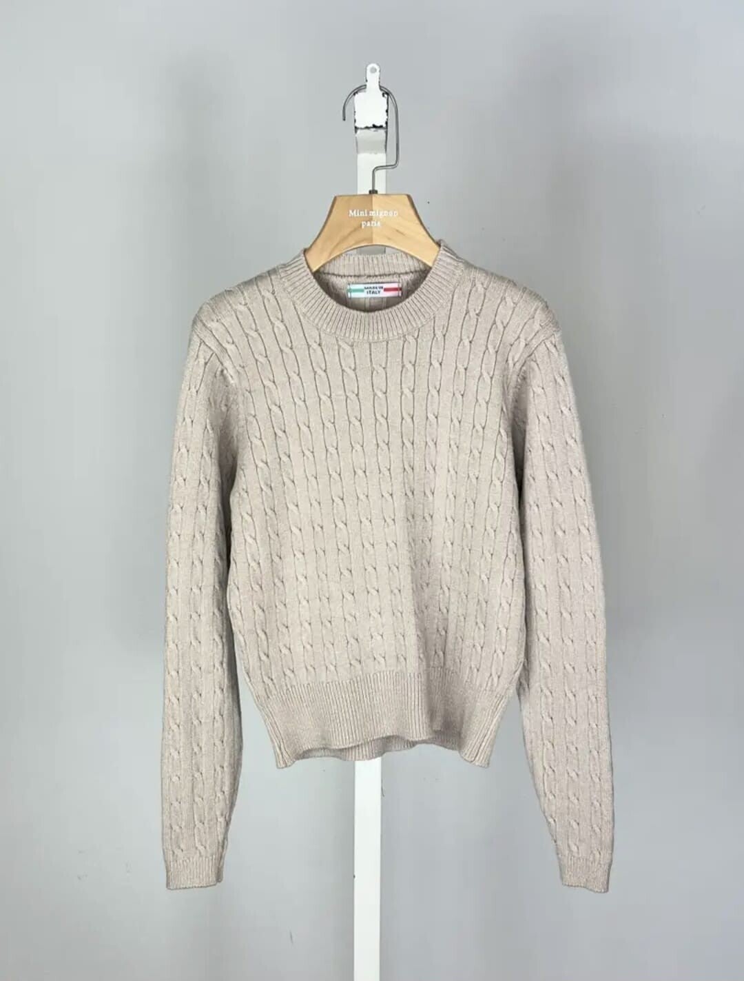 Beige kabeltrui