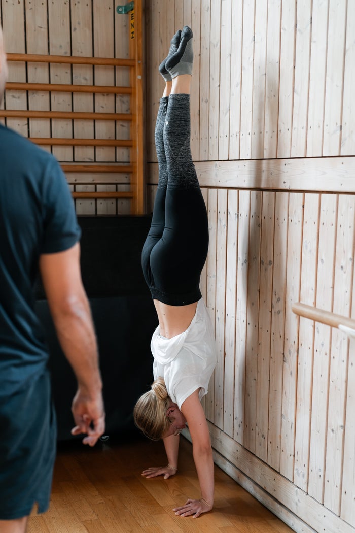 Dario Lo Voi beim persönlichen Handstand-Coaching