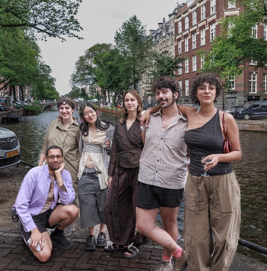 beams-of-light-lensvelt-gallery-amsterdam-1-standard.jpg