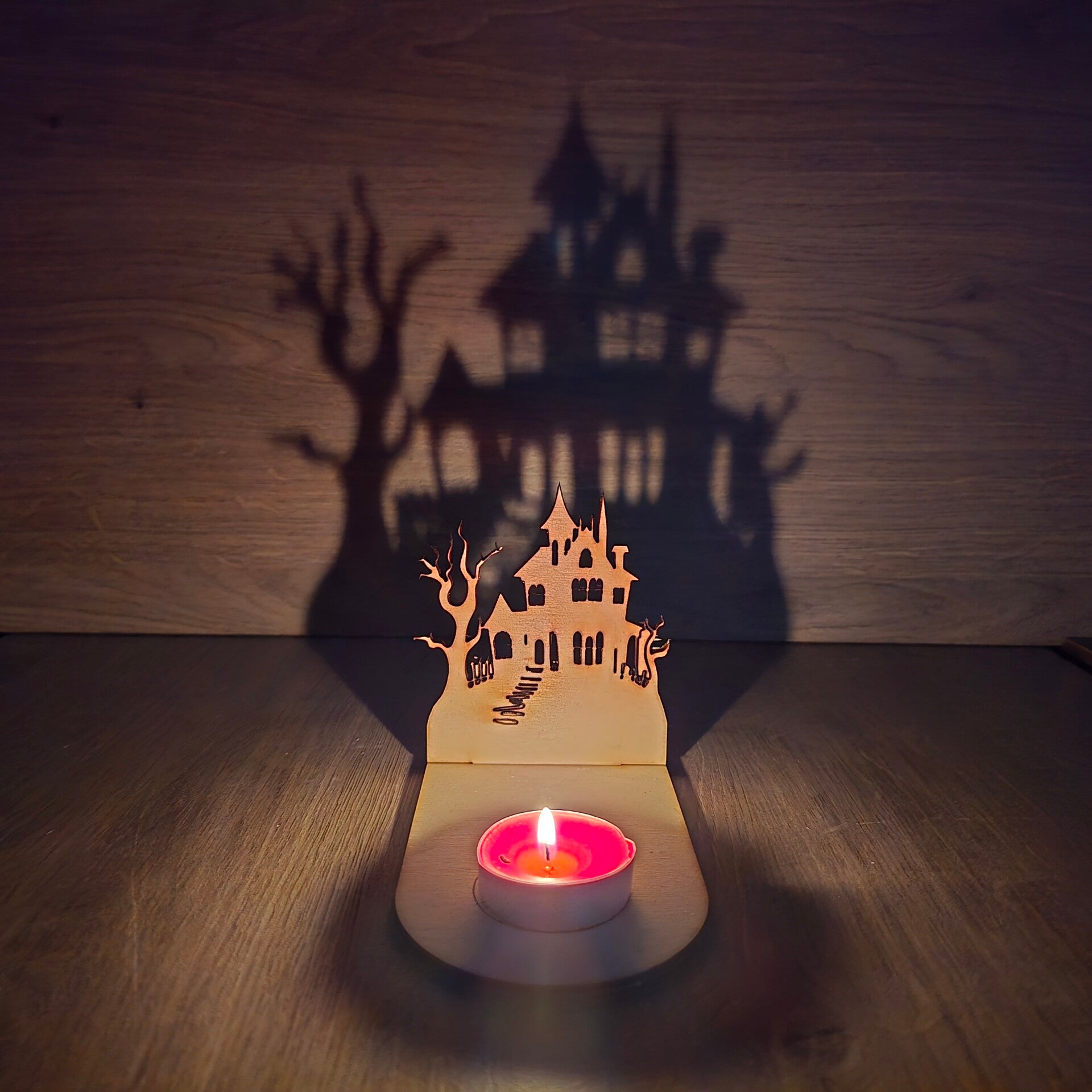 Spooky Haunted House Tealight Holder – Halloween Candle Holder, Haunted Mansion Shadow Décor, Gothic Autumn Home Decoration