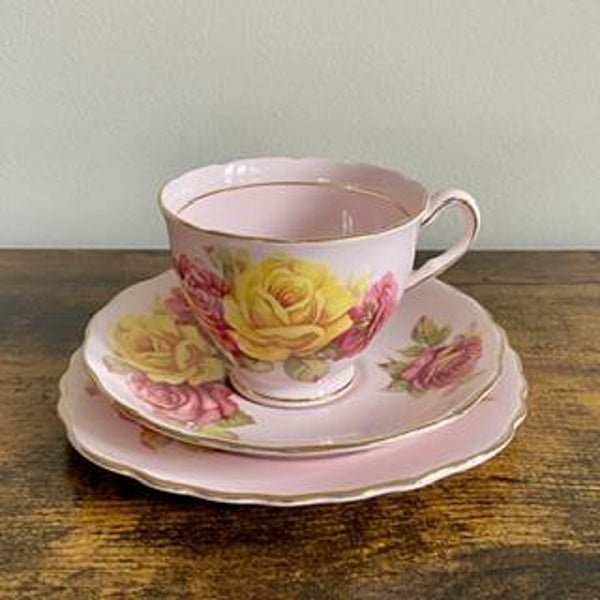 Pink flowers tea set trio