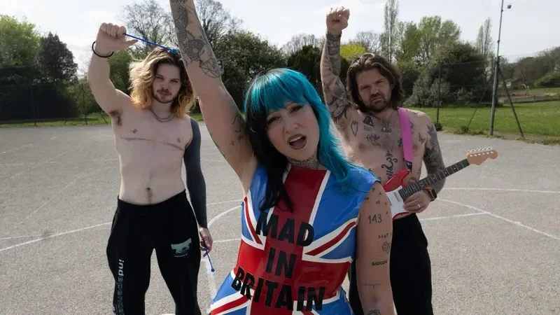 [Single Review] A new political movement has arised as alt-rocker RØRY ...