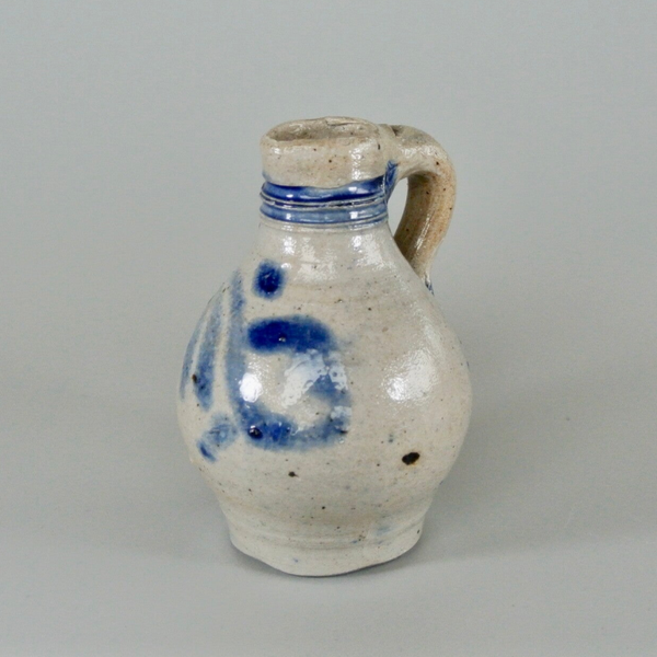 Steengoed schenkgerei / Stoneware pouringware