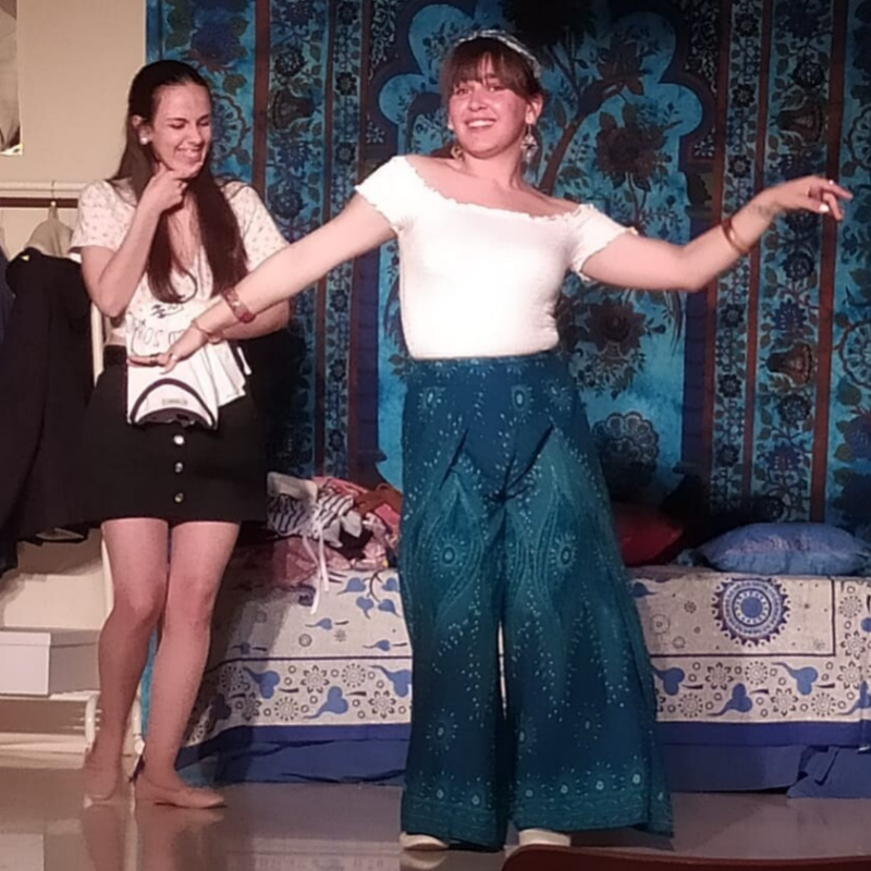 Greta Cristóbal Carcavilla. Bajarse al moro. Premio de la Federación de Teatro Universitario.