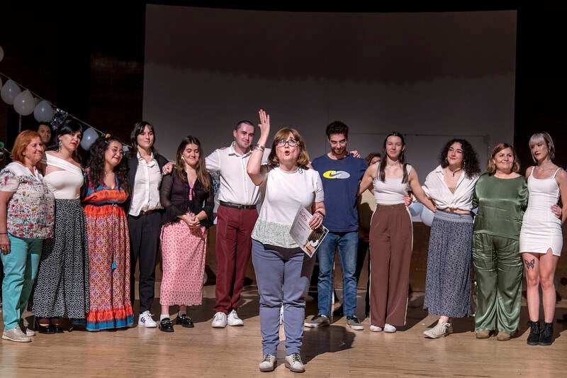 Greta Cristóbal Carcavilla. Teatro Complutum. Premio a Mejor Montaje. Eva Escartín. Eva Carcavilla. Dana Montesino.