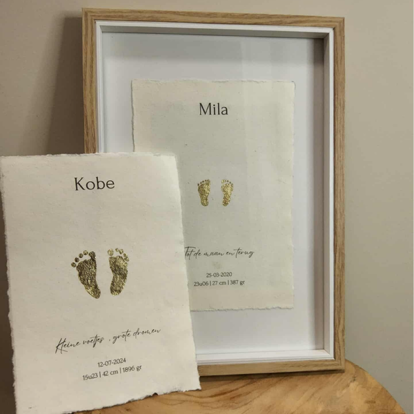 Gepersonaliseerde geboorteposter met goudfolie afdrukken