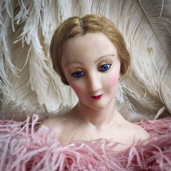 19th C, French Boudoir Miniatur Wax Mannequin Bust