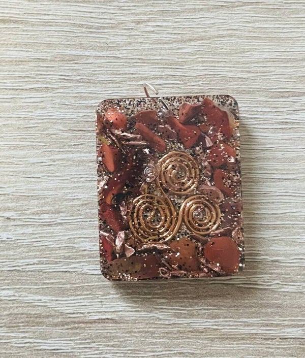 Orgonit Anhänger *Red/4-Eck - 3cm