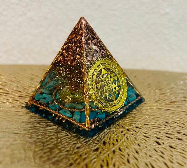 Orgonit Pyramide *Türkis