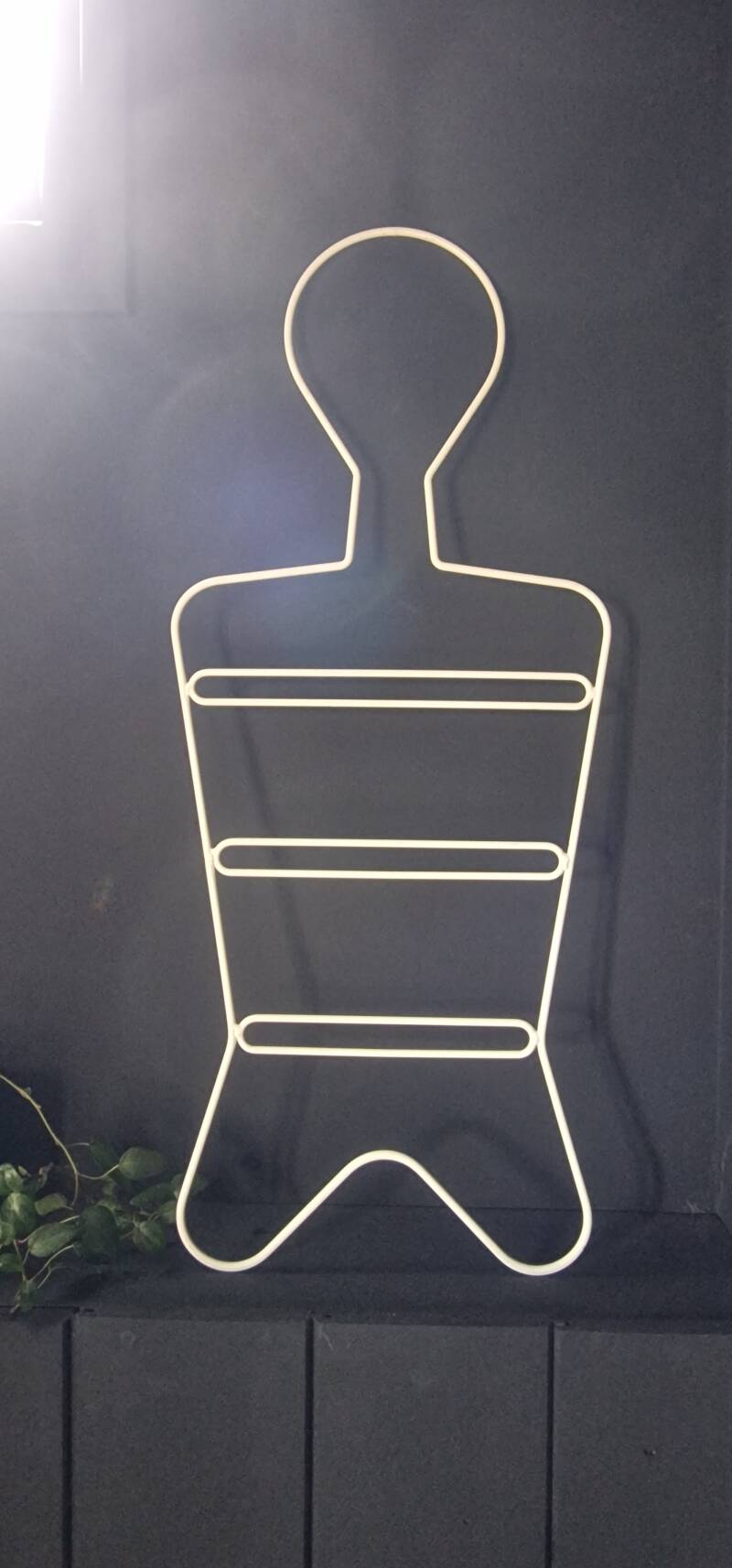 Vintage minimalistische paspop - kleerhanger