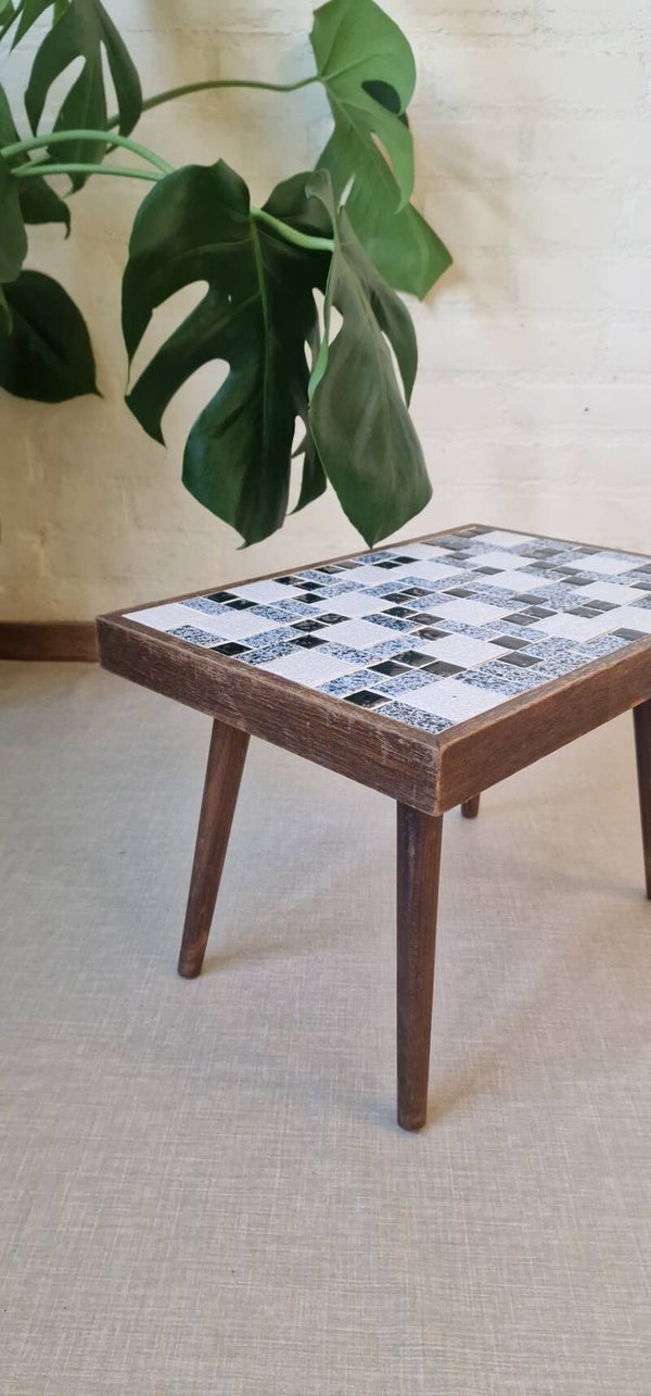 Vintage bijzettafeltje - mozaïek