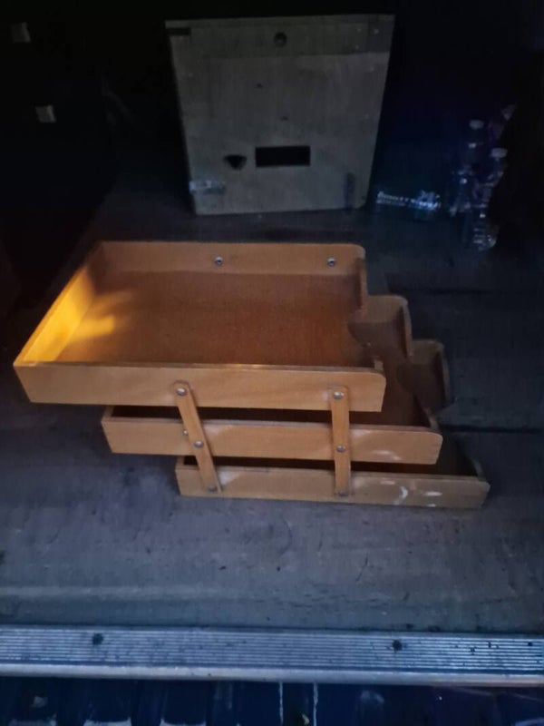 Vintage Houten Brievenbakje / Bureau Organizer – 3-Laags (Bauhaus Stijl)