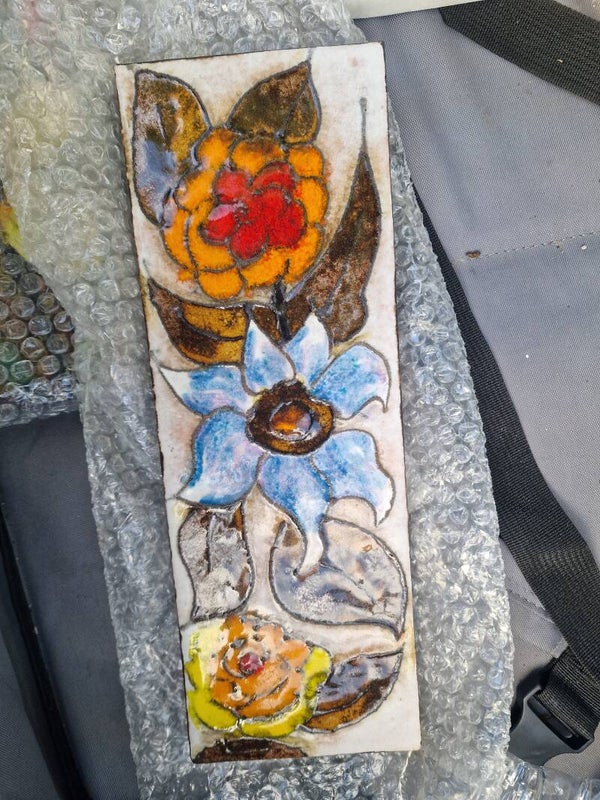 Vintage Ruscha wandtegel met kleurrijk bloemmotief – jaren 60/70