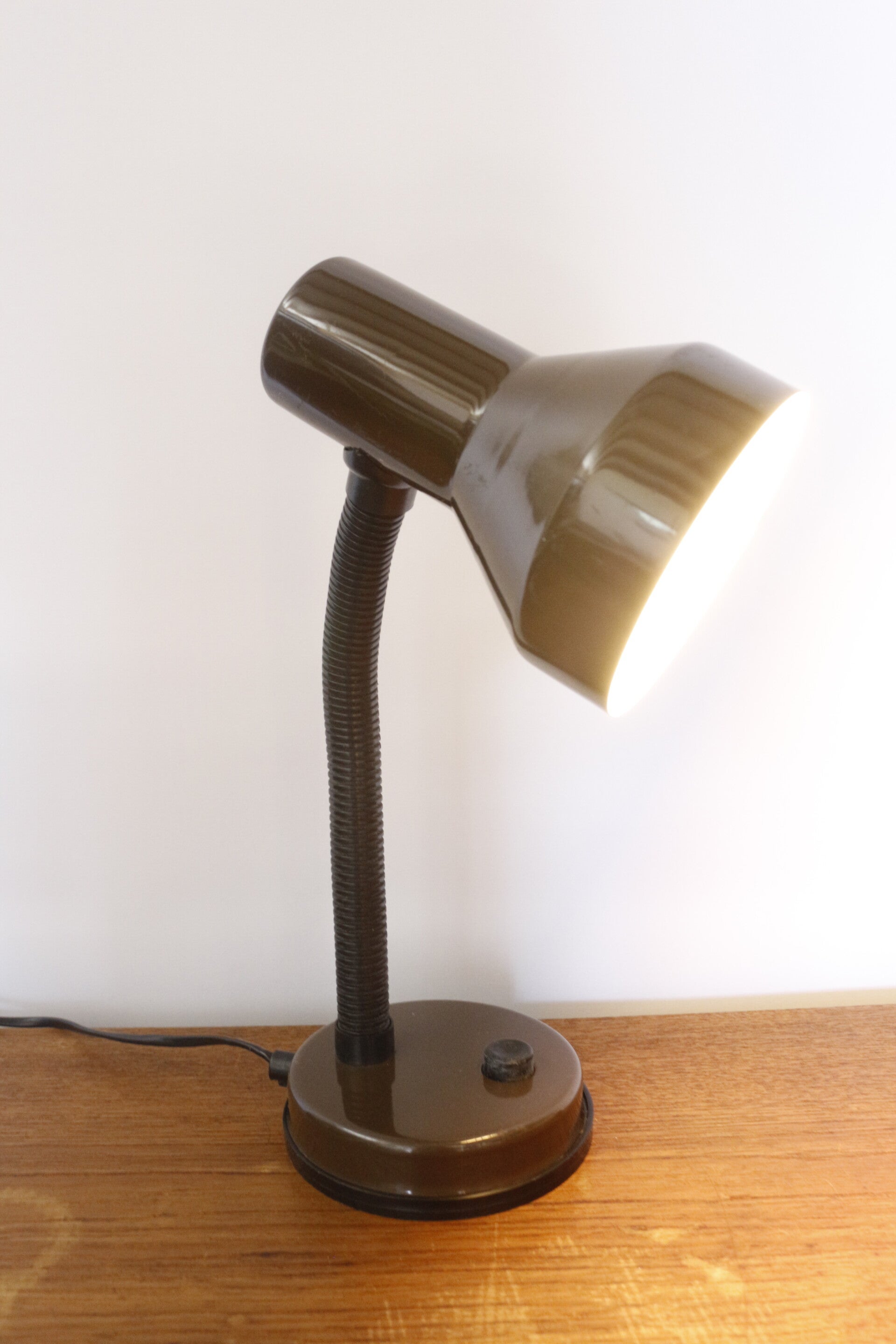 Bruine bureaulamp, merk Eikmeier