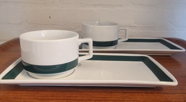 Vintage MOSA kopjes met XL schotel, groen