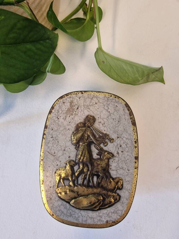 Vintage Frans blikje - Reliëf van Herder en Schapen - Jaren '60