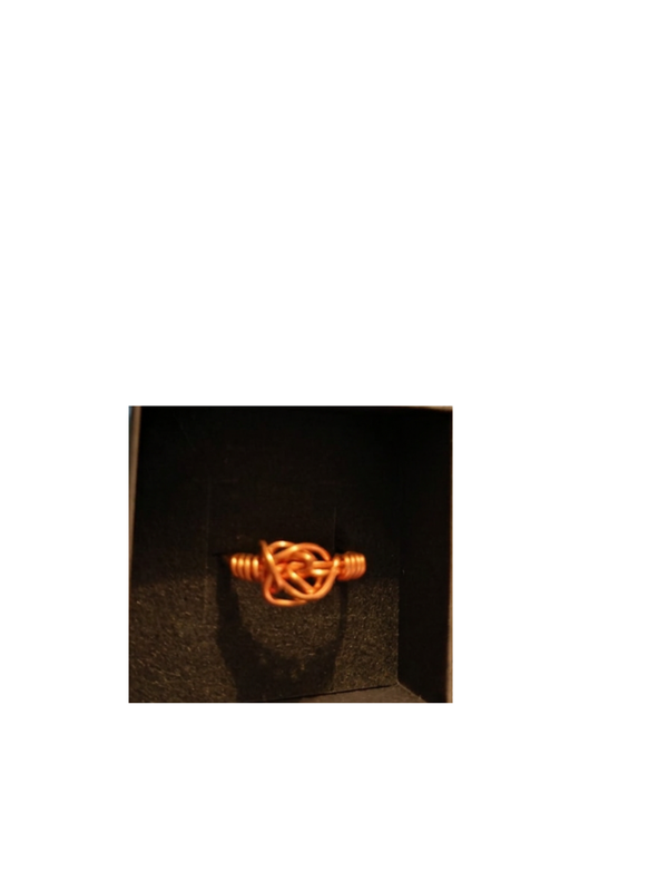 Hestia wire copper ring