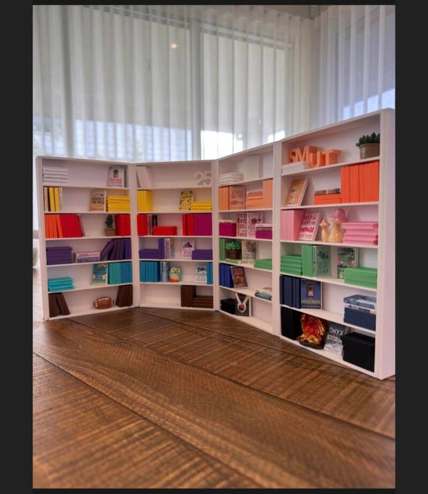 Mini bibliothèque style ikea