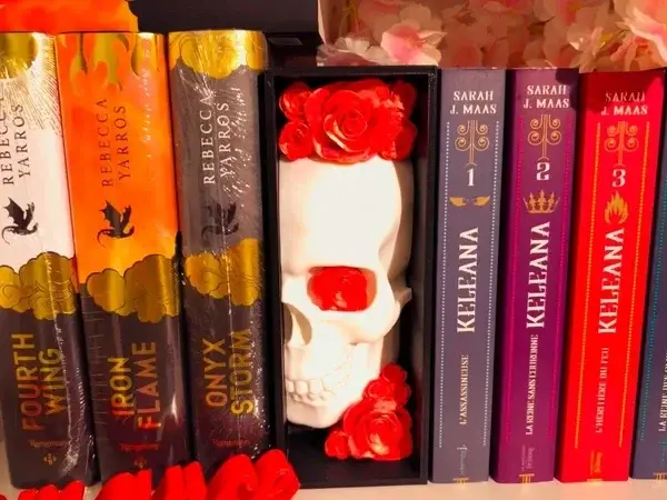 BookNook Skull Eye Rose