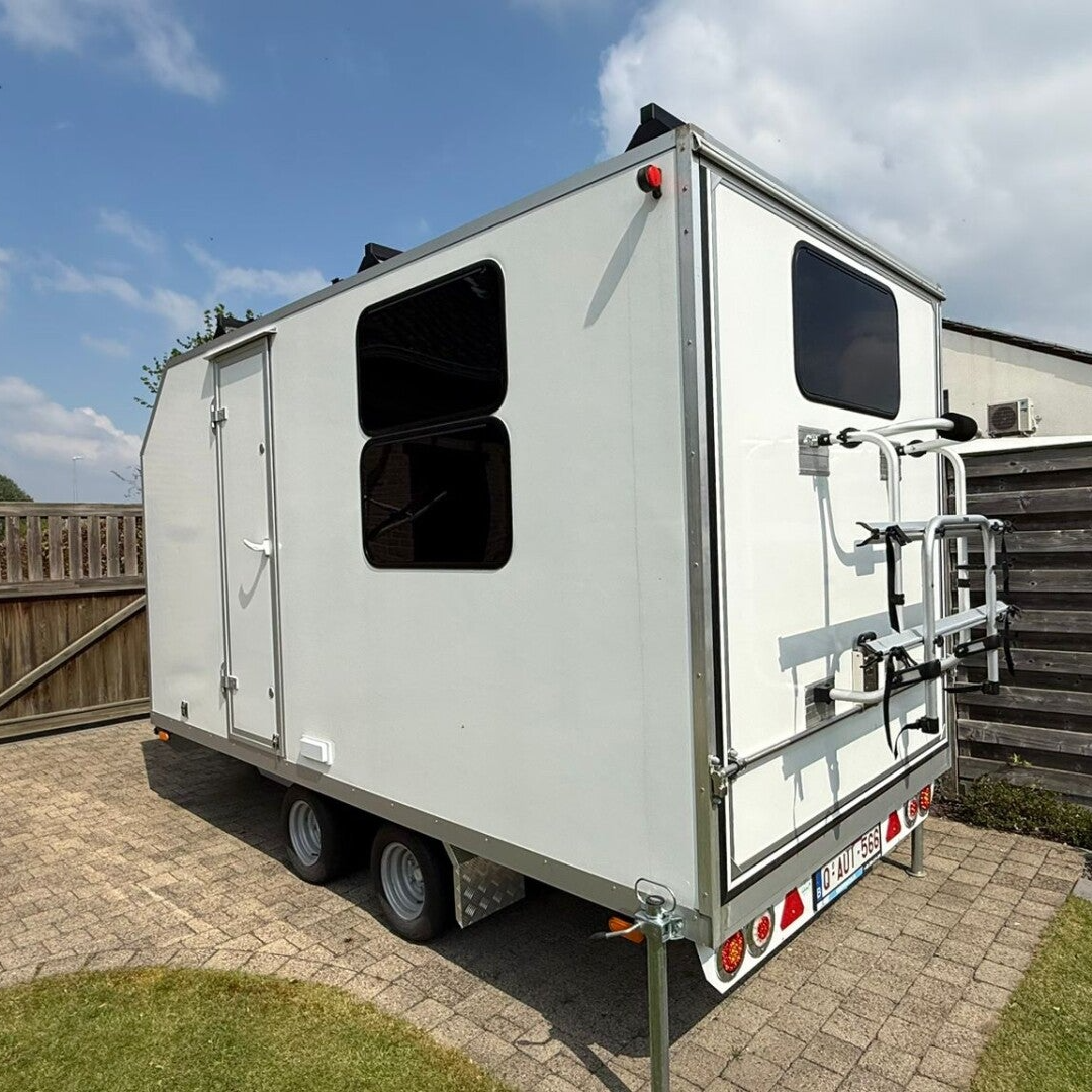 Motorhome Antwerpen – Off-grid avontuur en mobiel kantoor in één