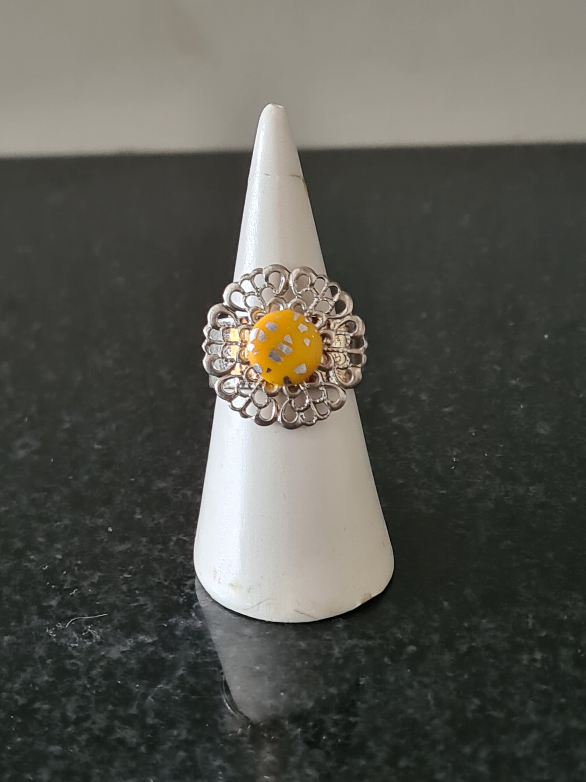Vintage Ring met Gele Accenthanger