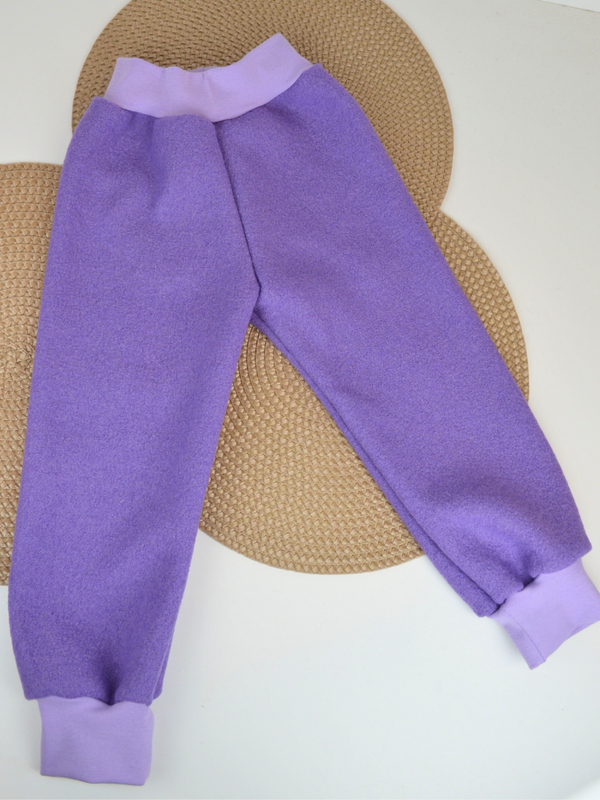 Walkhose flieder Gr. 110