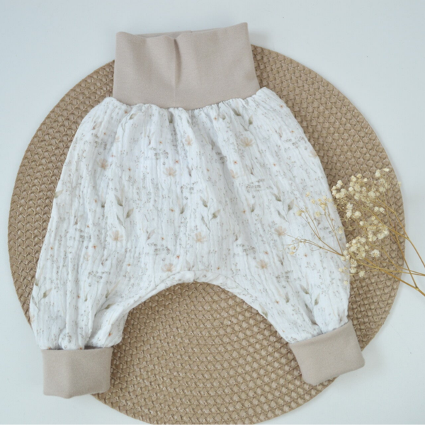 Musselinhose Gräser Gr. 50-62